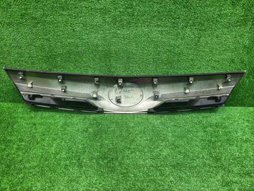 РЕШЕТКА РАДИАТОРА НА TOYOTA TANK M900A