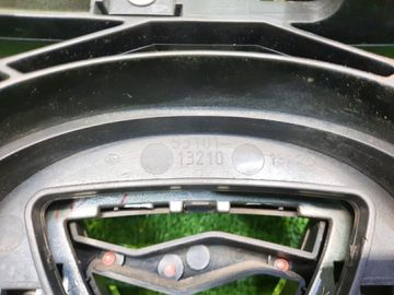 РЕШЕТКА РАДИАТОРА НА TOYOTA COROLLA FIELDER NZE141G