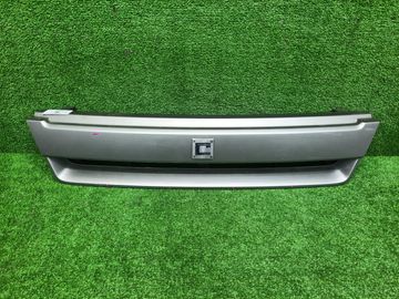 РЕШЕТКА РАДИАТОРА НА NISSAN CUBE Z10