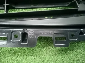 РЕШЕТКА РАДИАТОРА НА MAZDA CX-8