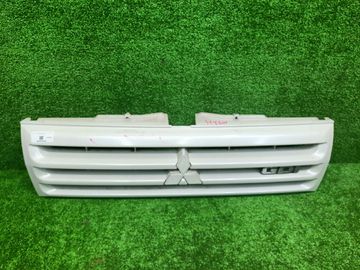 РЕШЕТКА РАДИАТОРА НА MITSUBISHI PAJERO IO H76W