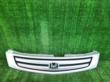 РЕШЕТКА РАДИАТОРА НА HONDA STREAM RN1