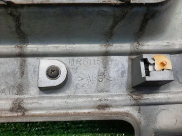 РЕШЕТКА РАДИАТОРА НА MITSUBISHI PAJERO IO H76W