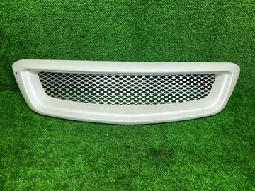 РЕШЕТКА РАДИАТОРА НА TOYOTA NADIA SXN10