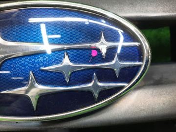 РЕШЕТКА РАДИАТОРА НА SUBARU FORESTER SG5