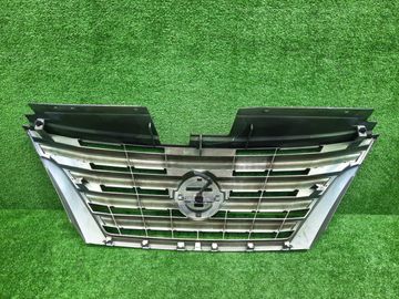 РЕШЕТКА РАДИАТОРА НА NISSAN SERENA C26