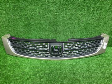 РЕШЕТКА РАДИАТОРА НА HONDA STREAM RN1