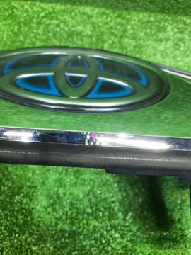 РЕШЕТКА РАДИАТОРА НА TOYOTA SAI AZK10