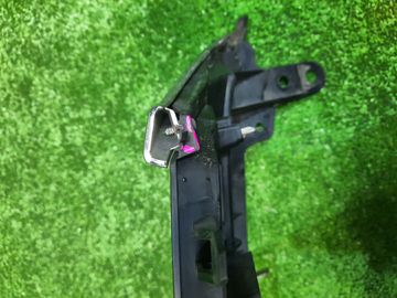 РЕШЕТКА РАДИАТОРА НА TOYOTA SAI AZK10