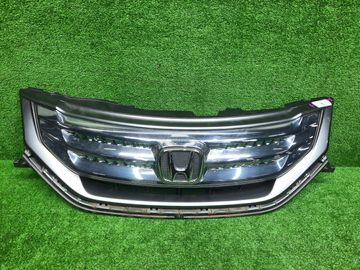 РЕШЕТКА РАДИАТОРА НА HONDA FREED GB3