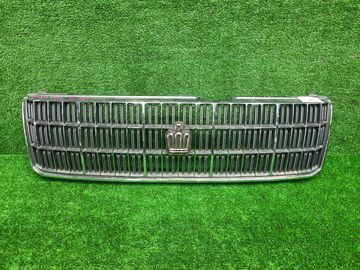 РЕШЕТКА РАДИАТОРА НА TOYOTA CROWN JZS151