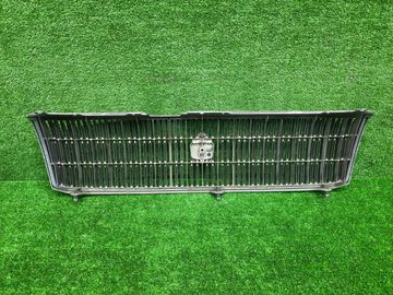 РЕШЕТКА РАДИАТОРА НА TOYOTA CROWN JZS151