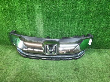 РЕШЕТКА РАДИАТОРА НА HONDA FIT SHUTTLE GP2