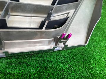 РЕШЕТКА РАДИАТОРА НА NISSAN SERENA C26