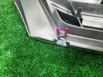 РЕШЕТКА РАДИАТОРА НА NISSAN SERENA C26