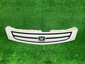 РЕШЕТКА РАДИАТОРА НА HONDA STREAM RN1