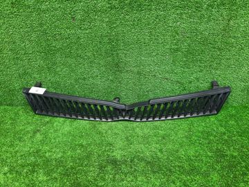 РЕШЕТКА РАДИАТОРА НА TOYOTA PLATZ SCP11