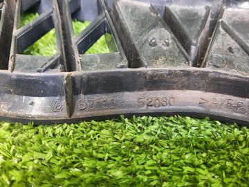 РЕШЕТКА РАДИАТОРА НА TOYOTA PLATZ SCP11