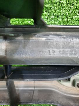 РЕШЕТКА РАДИАТОРА НА DAIHATSU TERIOS KID J131G