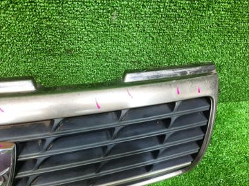 РЕШЕТКА РАДИАТОРА НА NISSAN LIBERTY M12 