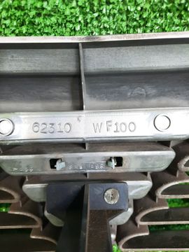 РЕШЕТКА РАДИАТОРА НА NISSAN LIBERTY M12 