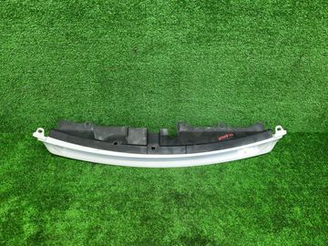 РЕШЕТКА РАДИАТОРА НА TOYOTA PORTE NNP11