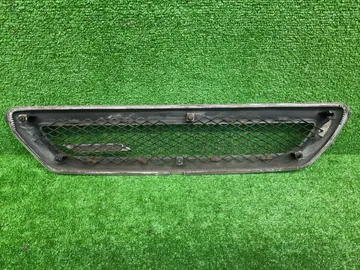 РЕШЕТКА РАДИАТОРА НА TOYOTA MARK II JZX100