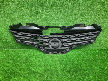 РЕШЕТКА РАДИАТОРА НА NISSAN NV200 M20