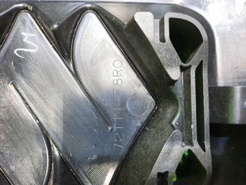 РЕШЕТКА РАДИАТОРА НА SUZUKI JIMNY JB74W