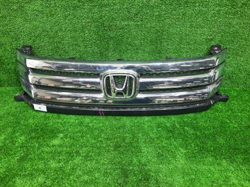 РЕШЕТКА РАДИАТОРА НА HONDA FREED SPIKE GB3