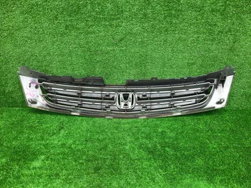 РЕШЕТКА РАДИАТОРА НА HONDA STREAM RN1