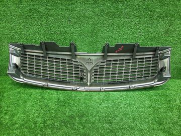 РЕШЕТКА РАДИАТОРА НА MITSUBISHI CHARIOT GRANDIS N84W