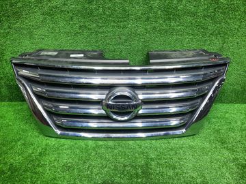 РЕШЕТКА РАДИАТОРА НА NISSAN SERENA C26