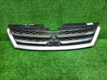 РЕШЕТКА РАДИАТОРА НА MITSUBISHI OUTLANDER CW5W