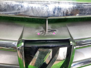 РЕШЕТКА РАДИАТОРА НА TOYOTA ALPHARD MNH10