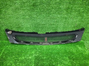 РЕШЕТКА РАДИАТОРА НА HONDA STREAM RN1