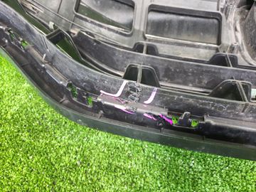 РЕШЕТКА РАДИАТОРА НА HONDA FIT GK3