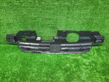 РЕШЕТКА РАДИАТОРА НА HONDA CAPA GA4