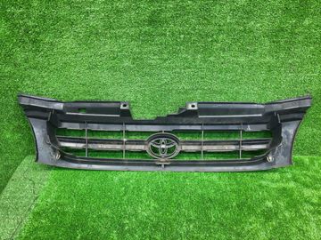 РЕШЕТКА РАДИАТОРА НА TOYOTA NOAH KR42