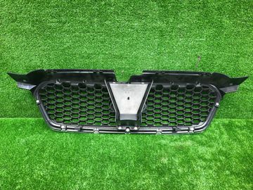 РЕШЕТКА РАДИАТОРА НА SUBARU LEGACY BP5