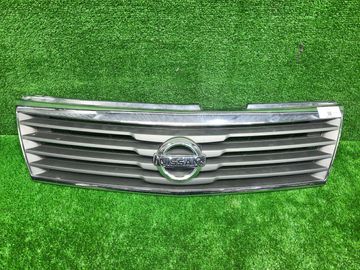 РЕШЕТКА РАДИАТОРА НА NISSAN LIBERTY M12