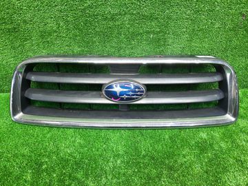 РЕШЕТКА РАДИАТОРА НА SUBARU FORESTER SG5