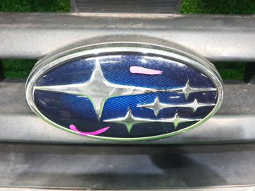 РЕШЕТКА РАДИАТОРА НА SUBARU FORESTER SG5