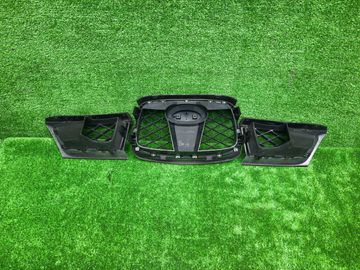 РЕШЕТКА РАДИАТОРА НА SUBARU IMPREZA GG3