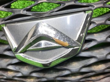 РЕШЕТКА РАДИАТОРА НА TOYOTA ALLION ZRT260