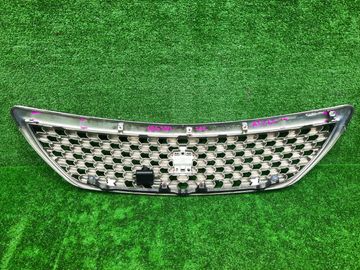 РЕШЕТКА РАДИАТОРА НА TOYOTA CROWN GRS200