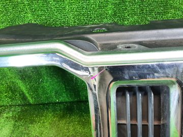 РЕШЕТКА РАДИАТОРА НА JEEP CHEROKEE KK