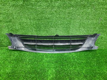 РЕШЕТКА РАДИАТОРА НА TOYOTA CALDINA ST210
