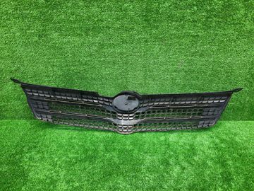 РЕШЕТКА РАДИАТОРА НА TOYOTA SPACIO NZE121
