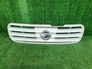 РЕШЕТКА РАДИАТОРА НА NISSAN AVENIR W11